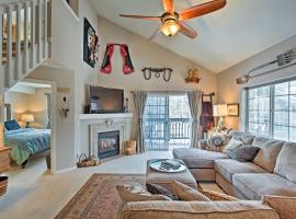 스팀보트 스프링스에 위치한 호텔 Steamboat Springs Condo w/ Hot Tub & Ski Bus!