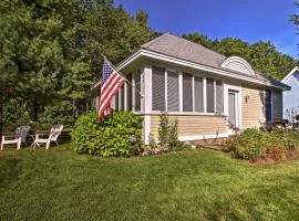 Sunny Wells Cottage - 1 Mi to Moody Beach!