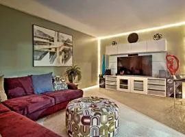 Suburban Detroit Home with Porch, Yard and Fire Pit!