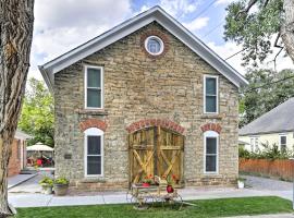 Historic Laramie Condo - 3 Blocks to Downtown and UW, lejlighed i Laramie