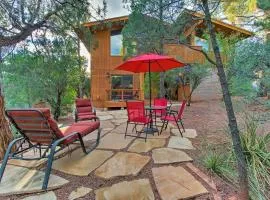 Romantic Sedona Suite with Patio Less Than 1 Mi to Trails