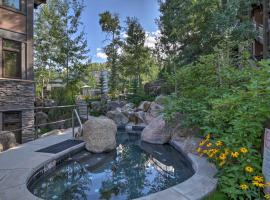 Ski-InandOut Oversized Aspen Studio with Pool and Hot Tub, hotel spa a Snowmass Village