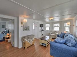 Peaceful Cottage with Grill - Steps to Matunuck Beach, villa in South Kingstown