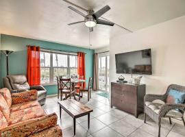 Beach Haven with Shared Amenities - Steps to Beach!, hotel din South Padre Island