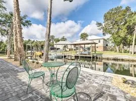 Canalside Crystal River Home with Dock and Kayaks