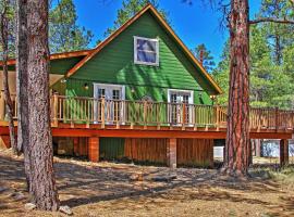 Happy Jack Getaway with Hot Tub and Wraparound Porch!, hotel with parking in Happy Jack