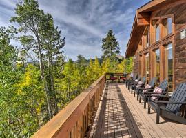 Luxury Fairplay Home with Deck, Grill and Mtn Views!, hotell sihtkohas Fairplay