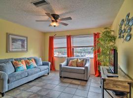 On-Site Beach Access Walkable Gulf Coast Retreat, ξενοδοχείο σε Clearwater Beach