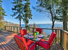 Puget Sound Vacation Rental Home - 5 Min to Beach, hotel con parcheggio a Kingston