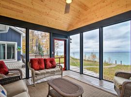 Waterfront Charlevoix Home with Kayaks and Fire Pit!, hotel in Ellsworth