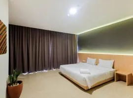 1BR Pancoran L'Avenue Comfy Apartment By Travelio