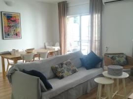 Apartment IBIZA STYLE, Familienhotel in El Vendrell