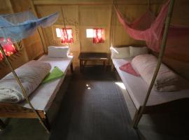 eco jungle retreat, Hotel in Bardia