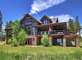 Tabernash Retreat with Hot Tub and Stunning Mtn Views!, hotel con parking en Tabernash