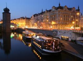 Boat Hotel Matylda, hótel í Prag