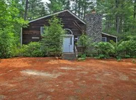 Inviting North Conway Cabin 3 Mi to Cranmore Mtn!