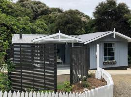 Kānuka Cottage - Tranquil and relaxing, holiday home in Akaroa