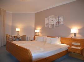 Hotel-Pension Breig Garni, романтичний готель у місті Оттенгефен