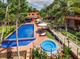 Hotel Playa Bejuco, hotel in Esterillos Este