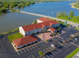 Holiday Inn Express Hotel & Suites Port Clinton-Catawba Island, готель у місті Порт-Клінтон