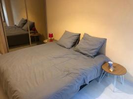 Magnifique appartement tout équipé - 6 personnes, alojamento para férias em Le Puy en Velay