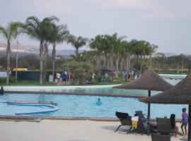 The Blyde Crystal Lagoon Cologne4, hotel near Waltloo Train Station, Pretoria