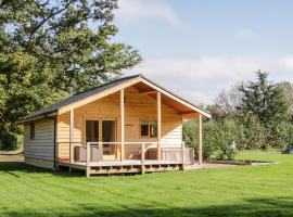 Moorhen Lodge, holiday home in Oswestry