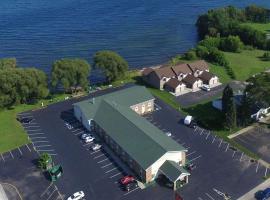 Econo Lodge On the Bay, hótel í Menominee