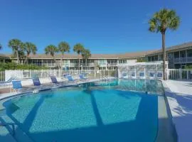 King Bed - Walk to St. Armand's Circle and Lido Beach in Minutes!