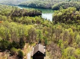 Scenic New Tazewell Hideaway with Deck and Boat Slip!