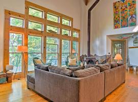 Forested Pentwater Vacation Rental - Walk to Beach, hotel in Pentwater