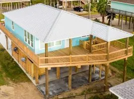 Luxe Home with Deck in Crystal Beach!