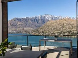 Modern Alpine Living with Spectacular View