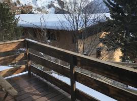 Studio LE DAHUT, Hotel in Orcières