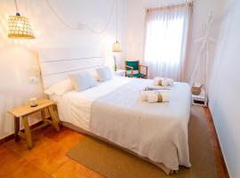 Hostal Sa Posada Set Cales, hotelli kohteessa Ciutadella