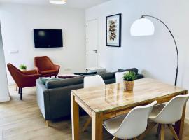 Apartamento Ecuador, hotel cerca de Estación de San Severiano, Cádiz