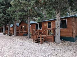 Trails End Cabins & Motel, hotel in Hill City