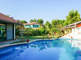 Tina's Living Paradise - Guesthouses with private pool, отель в городе Бан-Пхе, рядом находится Фруктовый сад Суан Лунг Тонг Бай