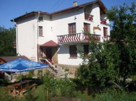 Veselata Guest House, vakantiewoning in Dolna Banya