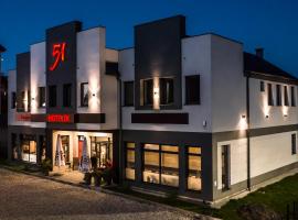 Hotelik 51, golf hotel in Pasłęk