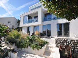 Design apartments 3&4, razko&scaron;en hotel na Malem Lo&scaron;inju