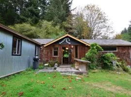 Stone Lagoon Cabin