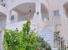 Red Rock and View Leonidio maisonette studio, ξενοδοχείο στο Λεωνίδιο