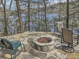 Dainty New Preston Cottage with Dock and Lake Views!
