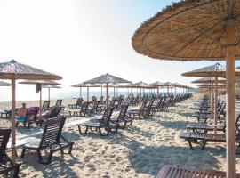 Marina White Sands Beach Hotel-All Inclusive, hotel dicht bij: Irakli-strand, Obzor