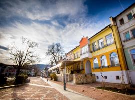 Old City Square Apartment, hotell i Lovech