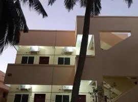 ラガヴィ ツーリスト ホーム