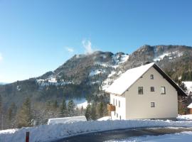 Apartments Pri Marjetki, hotel a Cerkno (Circhina)