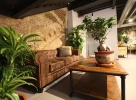 VTZ The Botanic Hostel
