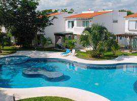 Playacar by Myrica, hotel near Mahi Golf Course, Playa del Carmen